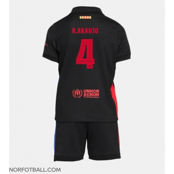 Billige Fotballdrakt Barcelona Ronald Araujo #4 Replika Bortedraktsett Barn 2024-25 Kortermet (med bukser)